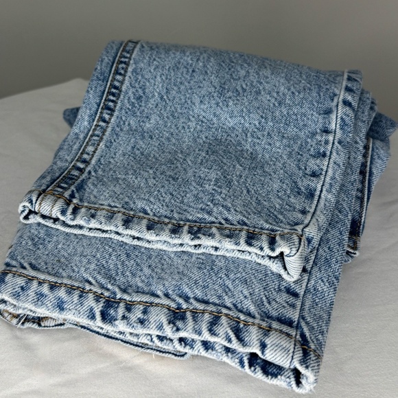 ZARA Kids Girls Jeans - Size 10 - Light Wash Denim - Straight Leg Casual Pants - Picture 5 of 11